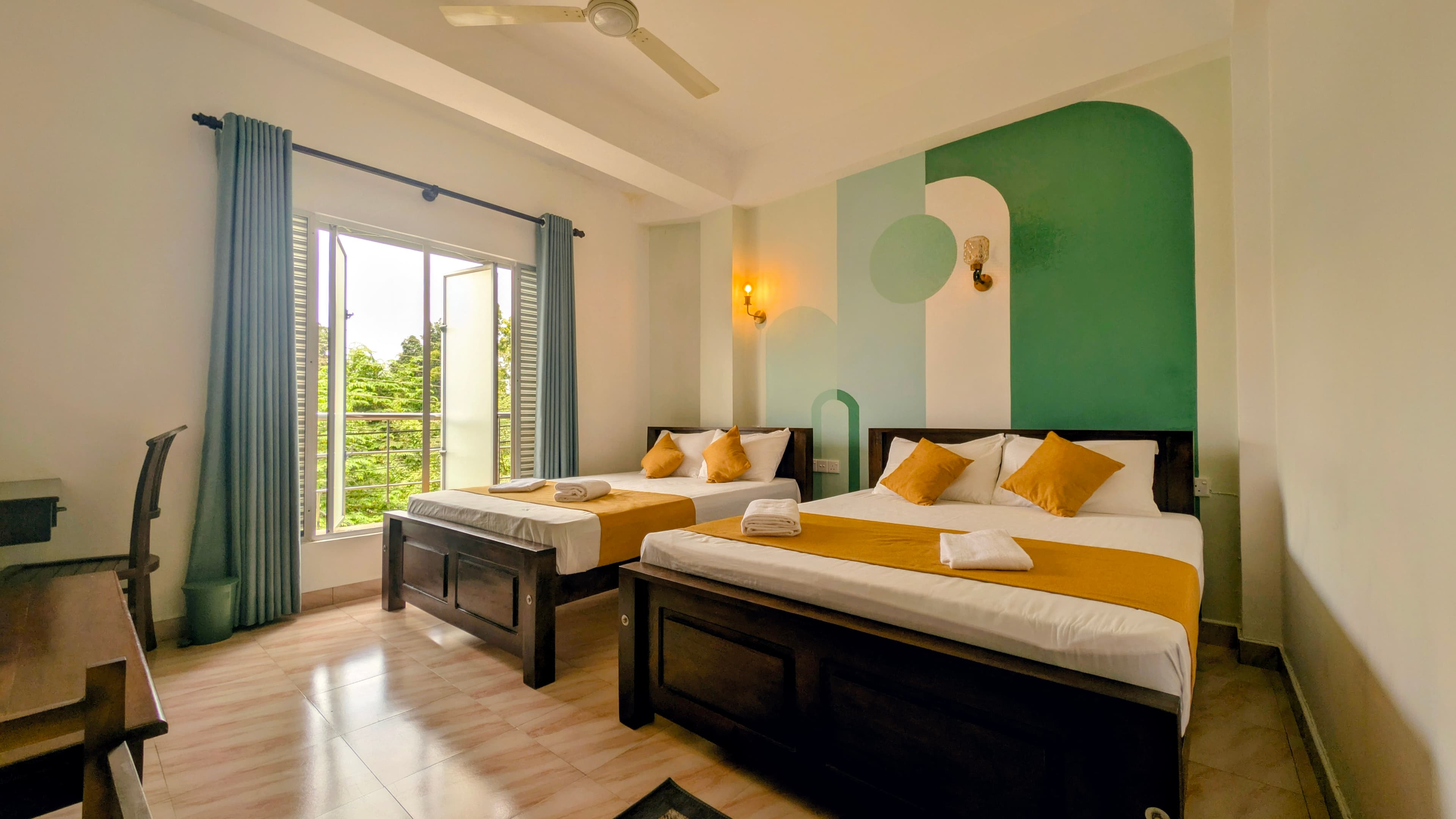 Deluxe Family Room - 1